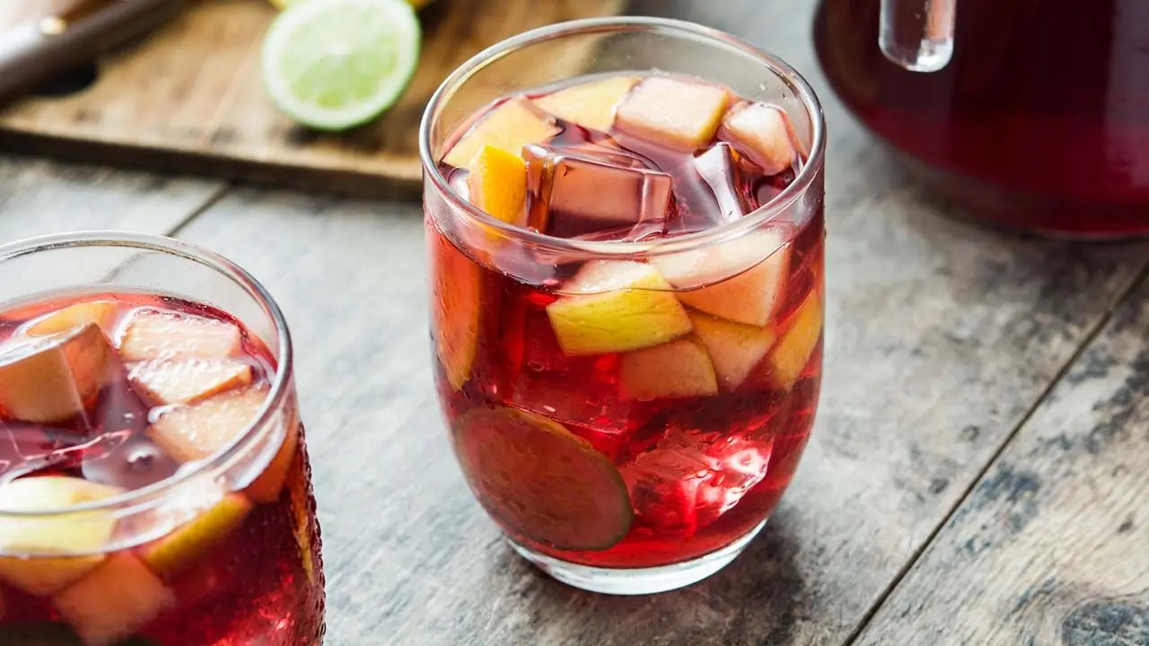 vino tinto de verano