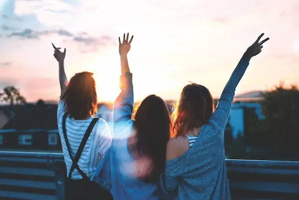 Tendencias del estilo de vida moderno en el consumo social