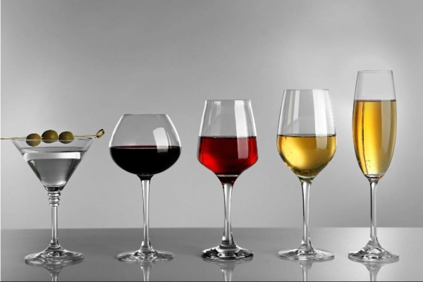 Consejos para cuidar y conservar las copas de coctelería